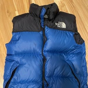 Mens The North Face down vest, retro puffer. Medium